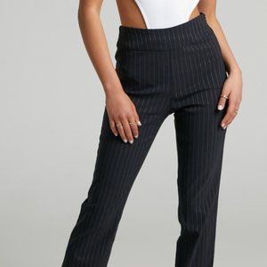 JOAN STRIPED SPLIT HEM PANTS IN BLACK PINSTRIPE
